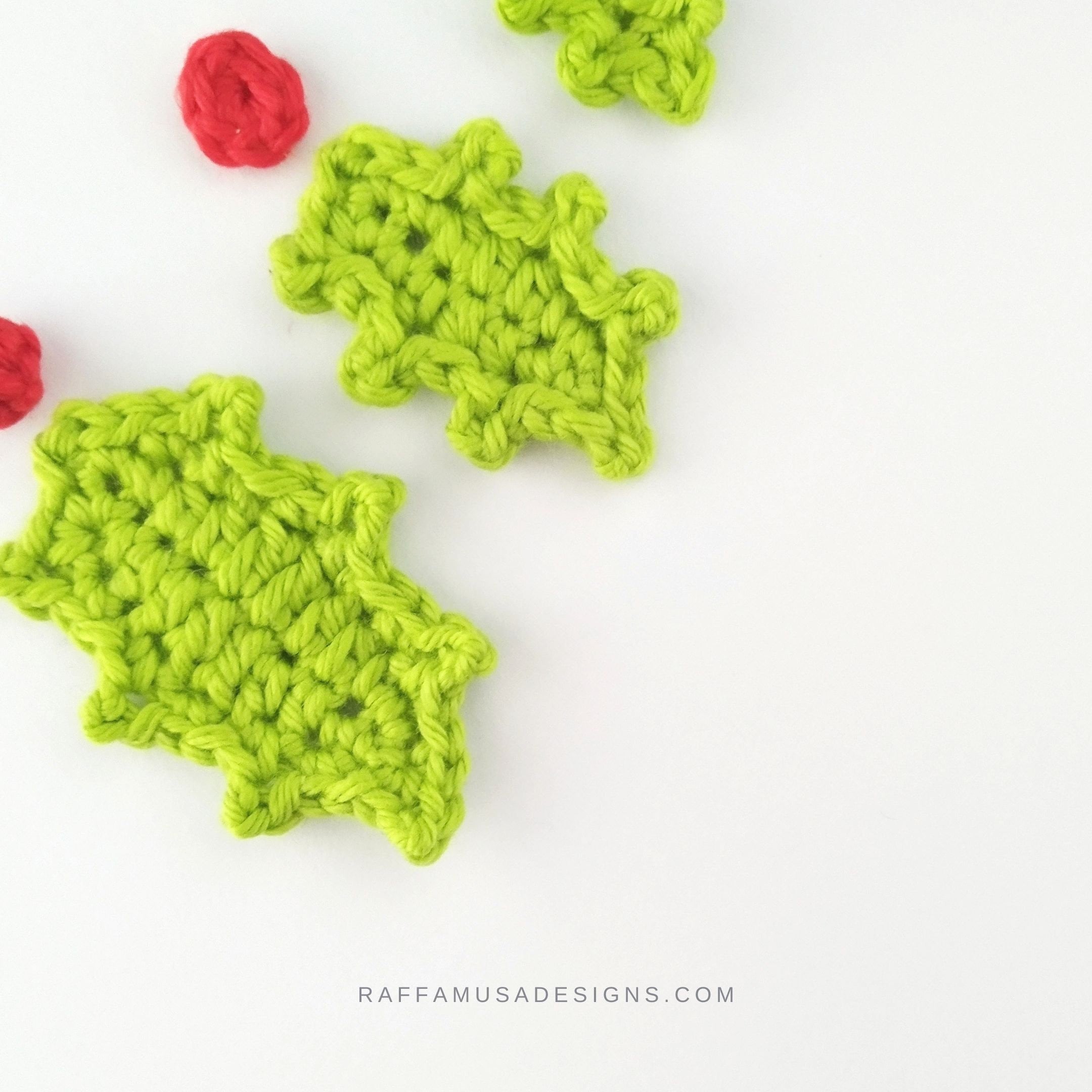 32 Monstera Crochet Patterns for Tropical Leaves, Wall Hangings, and Potted Plants 25 Holly Leaf Berry Appliques Crochet Pattern