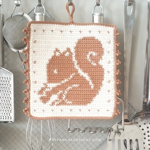 Crochet Pattern Squirrel Potholder Tapestry Crochet Hot Pad Kitchen Decor Trivet Pattern image 2