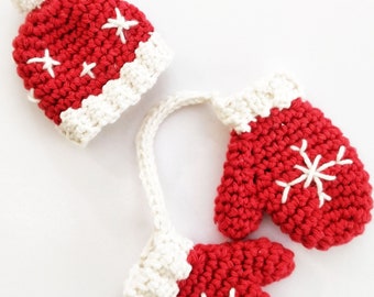 Crochet Pattern - Mini Hat & Mittens - Christmas Tree Ornaments - Holiday Decorations