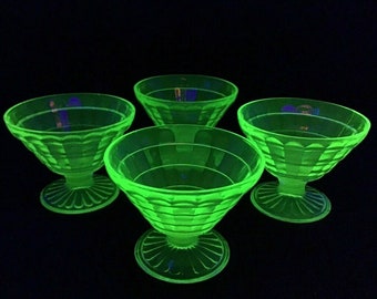 Blacklight Set of 4 Bright Glowing Green Low Footed Champaign Coupes or Sherbet Glasses Blacklight