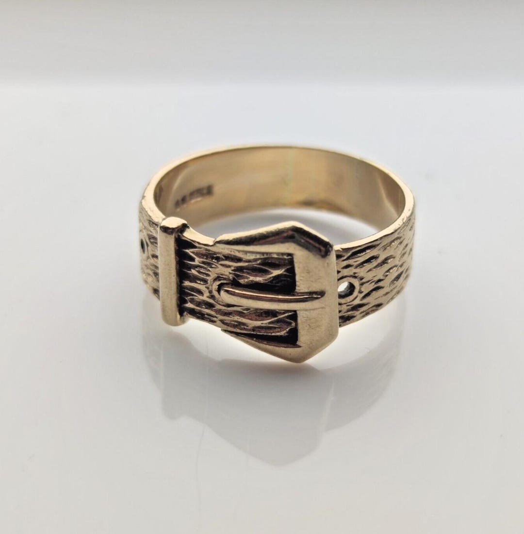 9ct Yellow Gold Signet Ring With Belt Buckle Design UK Ring Size W Bold ...