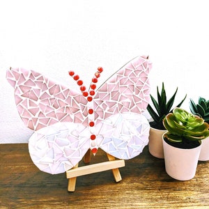 ピンクの蝶のモザイクキット - DIYウォールアート、動物の工芸品、部屋の装飾、クラフトキット