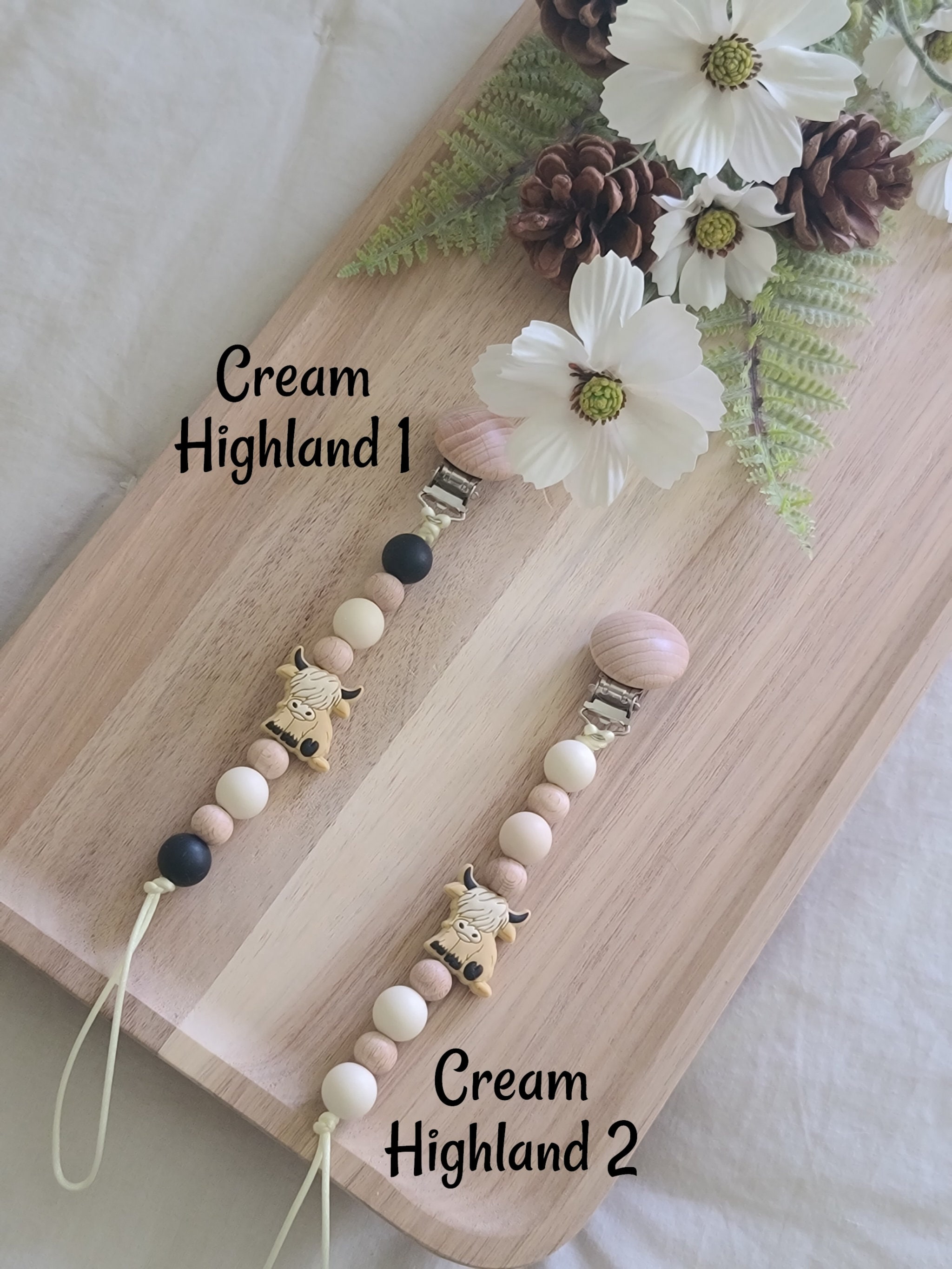 Highland Cow Pacifier Clip | Farm Pacifier Clip | Cow Dummy Clip | Cow Binkie Clip |Cow Baby Gifts |Mama Gifts |Baby Shower Gifts |Cow Print