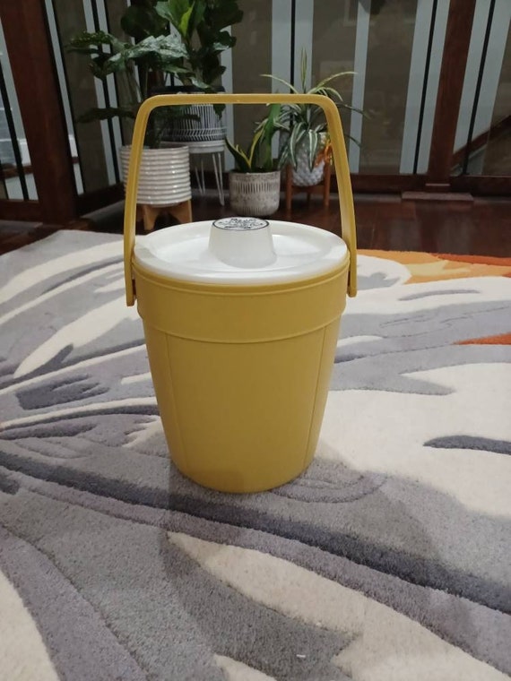 VINTAGE Rubbermaid Ice Bucket so Cute Etsy