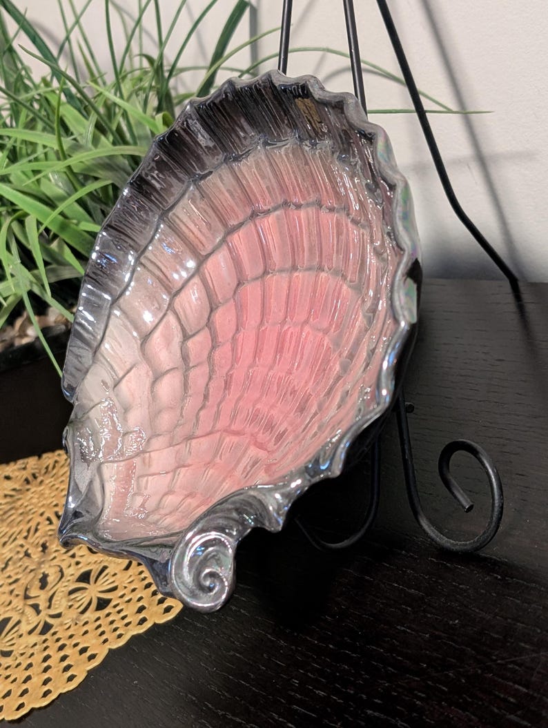 Vintage Pink & Gray Iridescent Pleated Ceramic Clam Shell Centerpiece ...