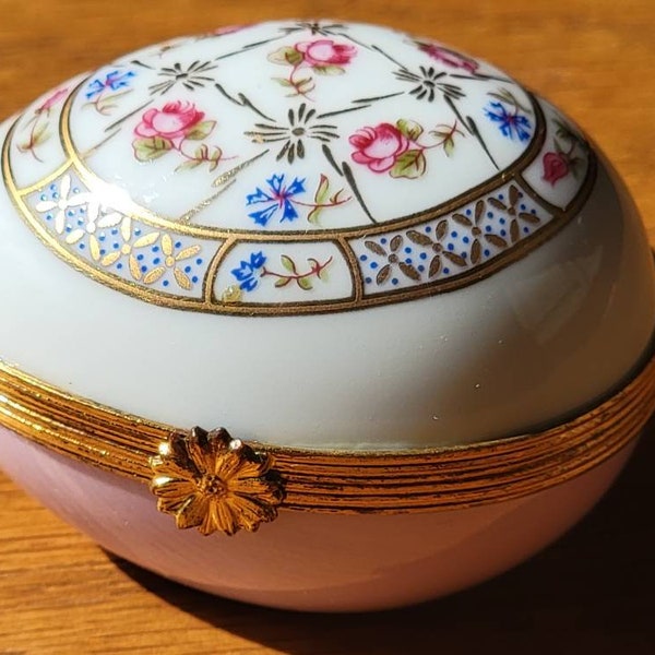 Beautiful Vintage Limoges Castel Fait Main Pink and White Floral Porcelain Egg Trinket Dish with 22K Gold Trim, France