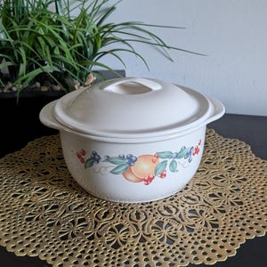 Corelle Coordinates &#39;Abundance&#39; Stoneware 1.5qt Covered Casserole Dish