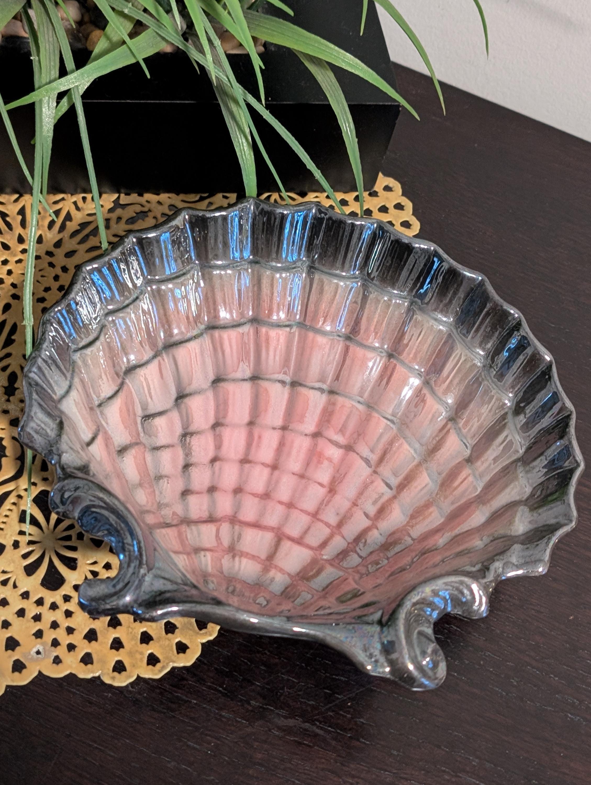 Vintage Pink & Gray Iridescent Pleated Ceramic Clam Shell Centerpiece ...