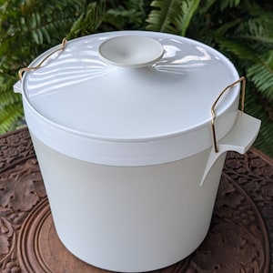 Awesome MCM Cream and White Therm-O-Ware Insulated Ice Bucket with Locking Lid by David Douglas