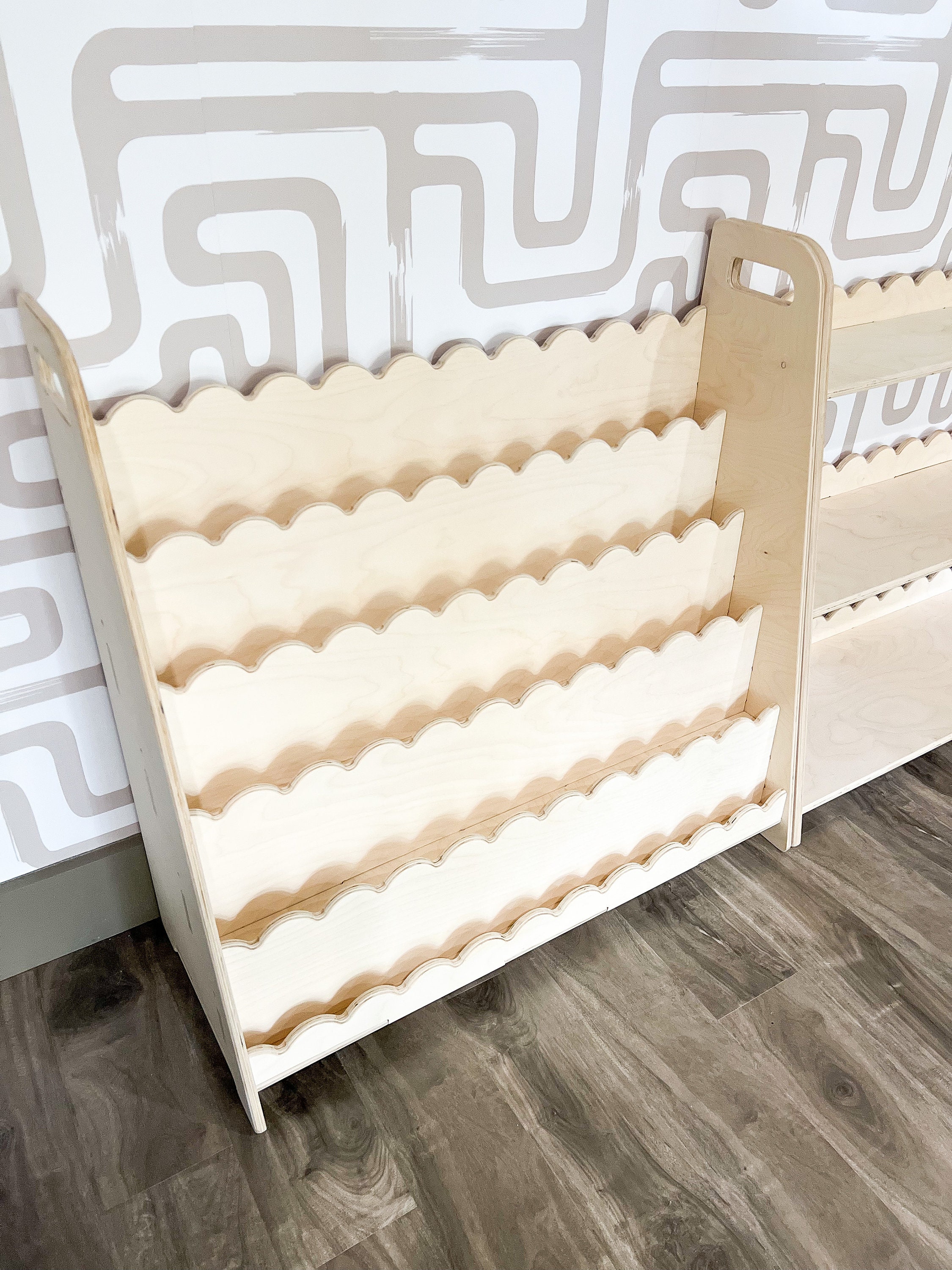 ハンドメイド　2way オモチャ棚　モンテッソーリ　木製棚　w64 角丸み加工 DIY】オープンなおもちゃ棚 家族みんなで作ったよ モンテッソーリ風