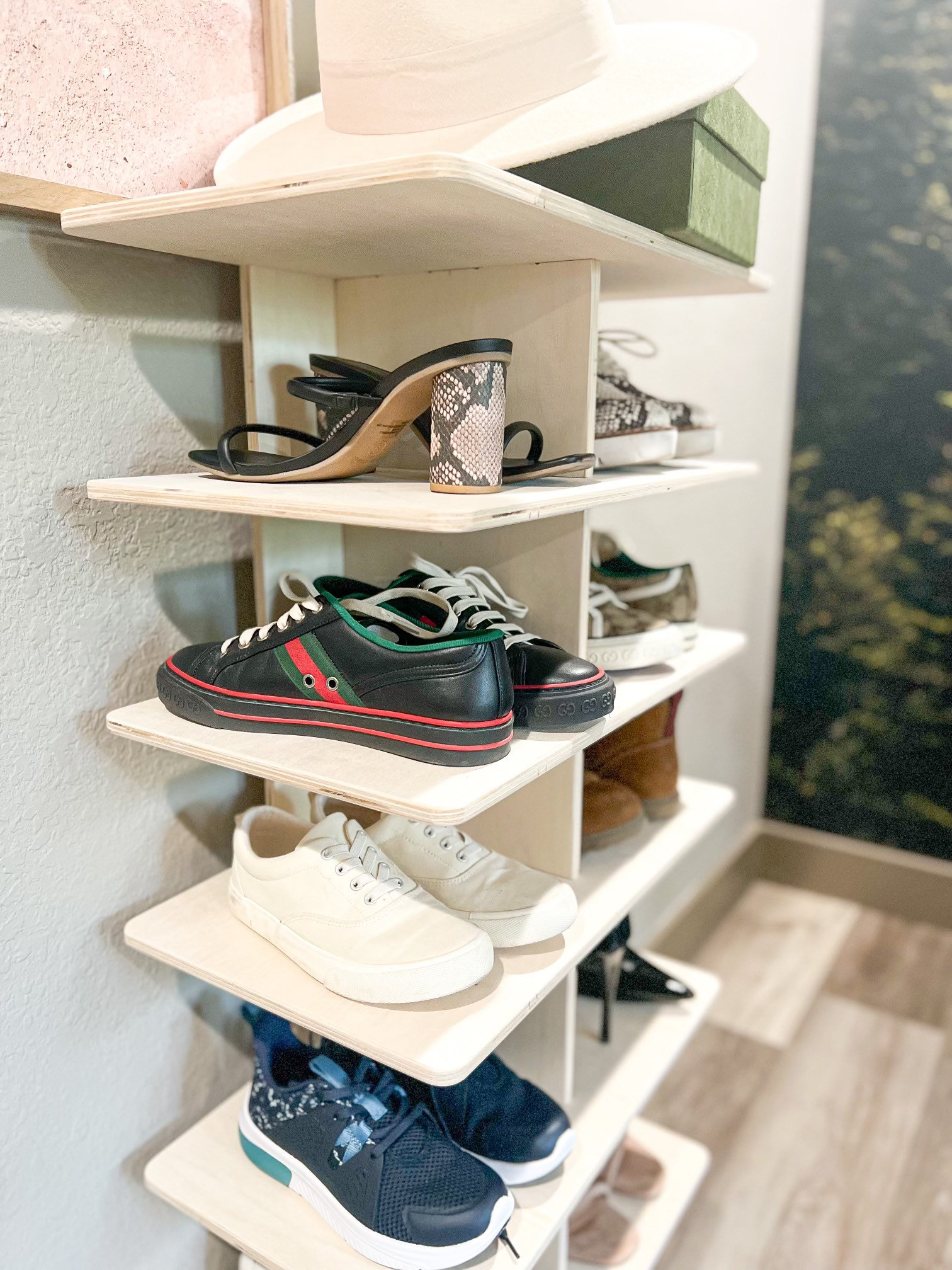 Shoe Tower Minimalist Design Wooden Shoe Rack Closet Organizer