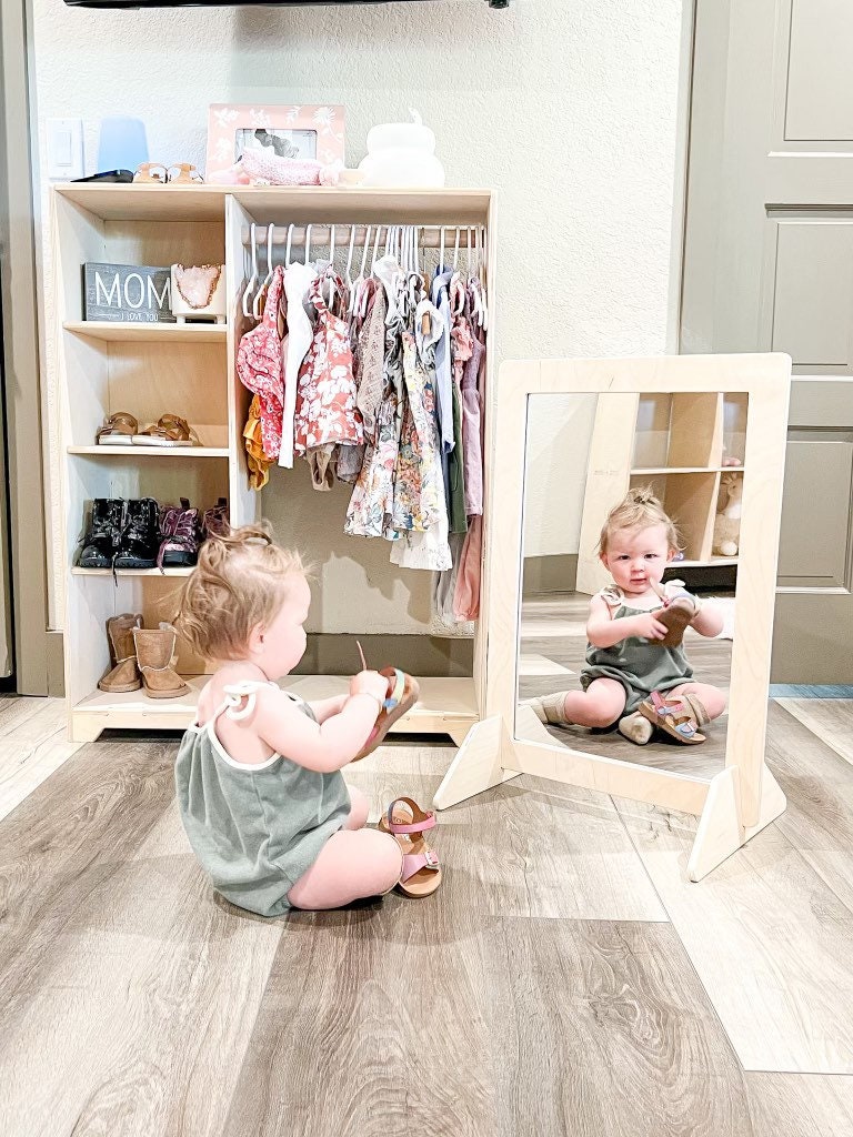 Specchio per bambini Specchio Montessori regolabile Specchio da pavimento  in legno per la cura personale dei bambini Giocattoli Montessori Specchio  per ingresso regalo per bambini di 2 anni HEATHER -  Italia