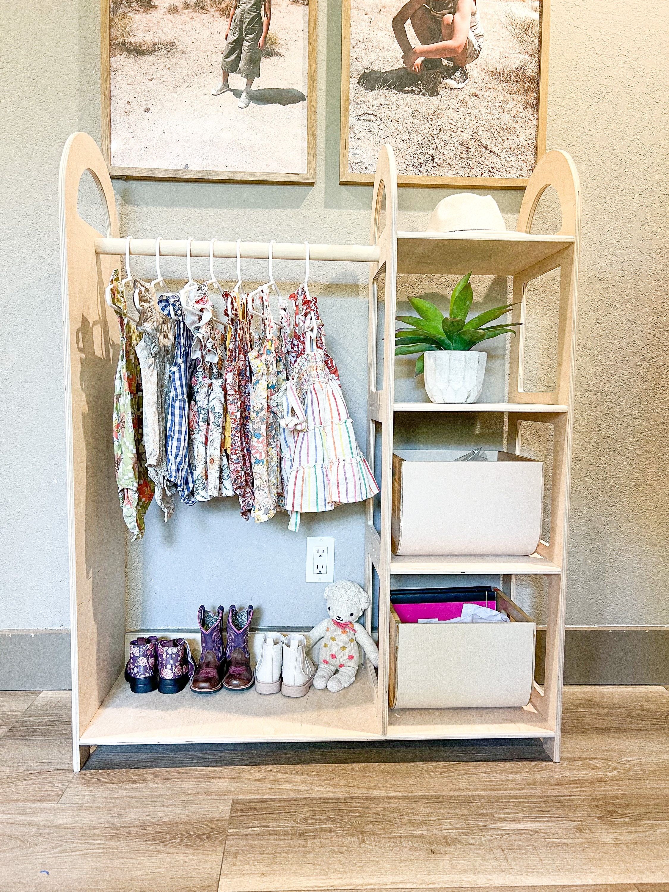 Toddler's Clothes Rack - WoodandHearts