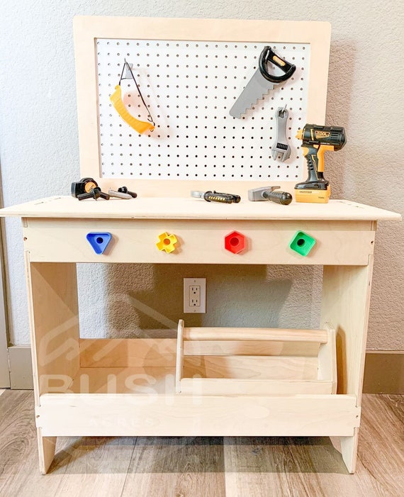 9 Best Workbenches for Toddlers & Kids (2023 Review)