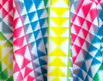 Tecido Spandex Geométrico Neon por Metro | Material de arco-íris de néon