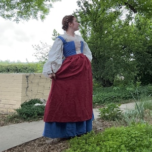 Linen Renaissance Apron