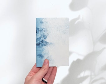 Minicuaderno de bocetos/diario índigo encuadernado a mano