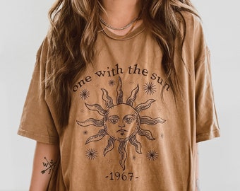 One With The Sun Oversized Graphic Tee, Sun Moon shirt, Boho Tee, Oversized t-Shirt, Retro Shirt