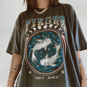 Pisces Zodiac Graphic Tee | Comfort Colors Tee | Retro Shirt | Vintage Inspired Tee
