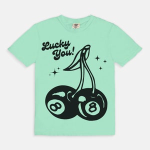 Lucky You Cherry 8 Ball Tee, Comfort colors graphic tee, trendy aesthetic st Patricks day shirt zdjęcie 6