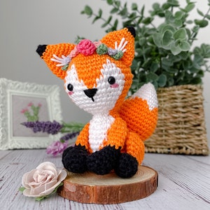 Fox Amigurumi Crochet Pattern: Florita the Fox