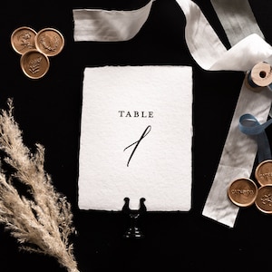 Número da mesa - Número da mesa de casamento com borda de deck
