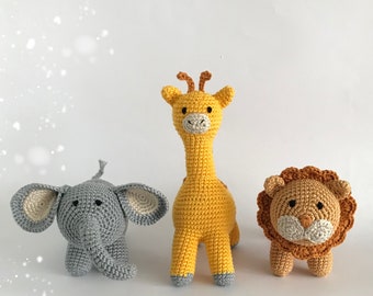 Crochet Safari, elephant, lion, giraffe