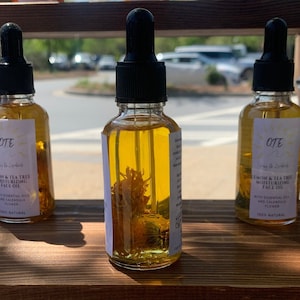 Lemon and Tea Tree Moisturizing Face Oil