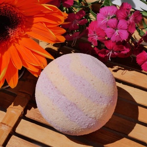 Orange Grapefruit Bath Bomb with Essential Oils and Coconut Oil