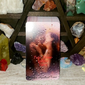 La llama gemela enciende el tarot
