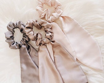 Medium Scrunchie Hair Scarf, Satin Removable Bow Vintage Satin Hair Tie Accessory, Luxury Hair Elastic, Girlfriend Bridesmaid Gift for Her