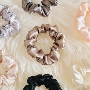 Medium Satin Scrunchie, Vintage Satin Hair Tie, Satin Hair Accessory, Luxury Satin Hair Elastic, Girlfriend Bridesmaid Gift for Her