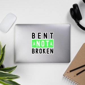 Naklejka informująca o zdrowiu psychicznym Bent Not Broken
