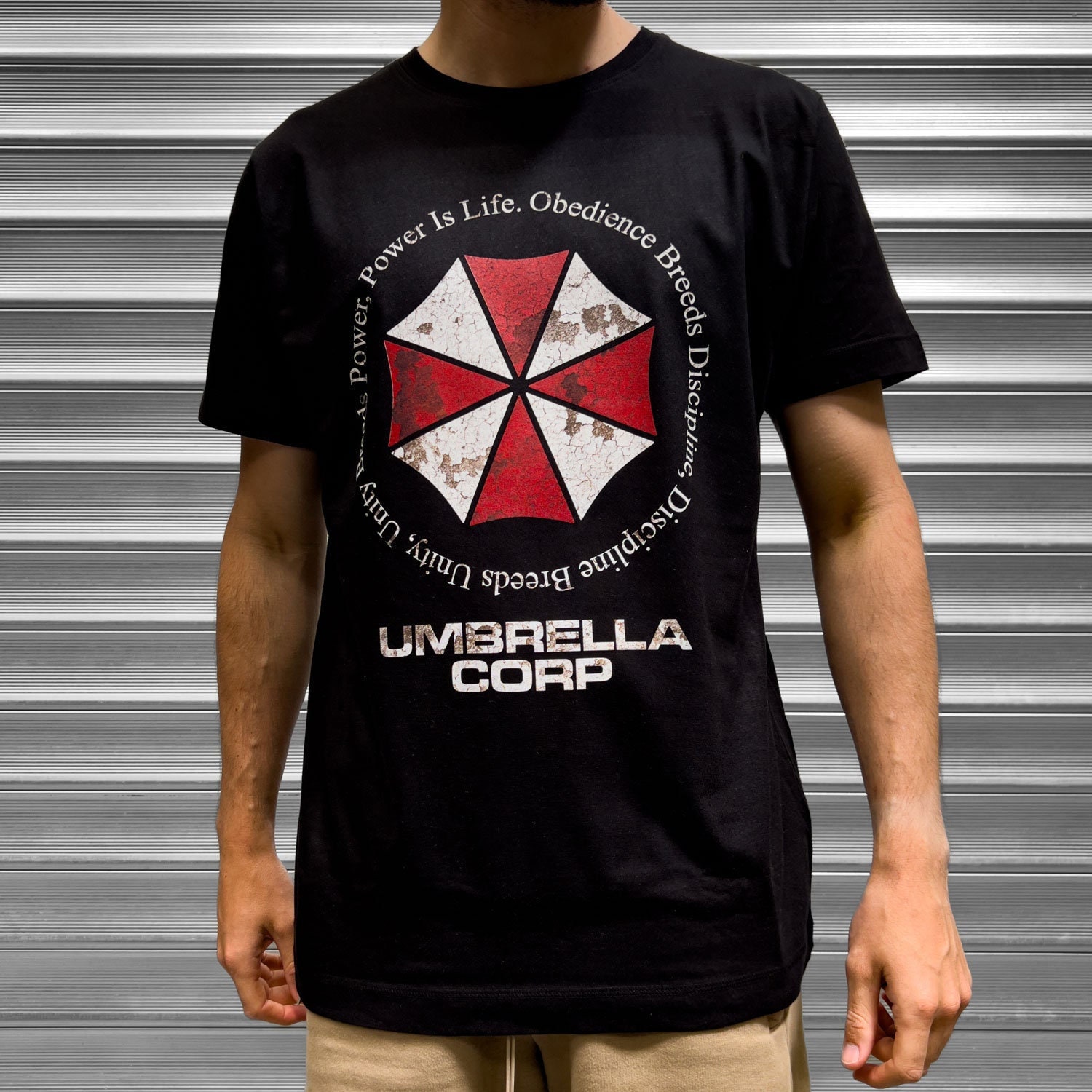 Procent Vedholdende om Resident EVIL UMBRELLA Corp Distressed Mens T Shirt - Etsy