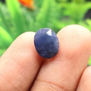 Faceted Blue Sapphire Gemstone: Loose Sapphire for Jewelry Making