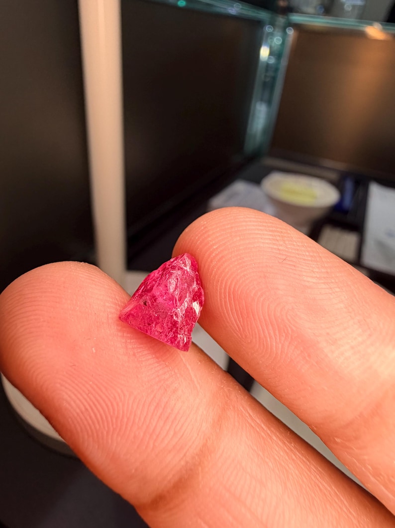 Good Spinel Natural Mehenge Spinel Rough, Good Quality Raw Spinel Gemstone, Jewelry ...