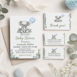 K&ouml;nnte beinhalten: Ein Babyparty-Einladungsset mit einem Aquarell-Koala, der einen blauen Luftballon h&auml;lt, umgeben von Eukalyptusbl&auml;ttern. Der Text enth&auml;lt Details f&uuml;r Amanda Miller, eine Dankeskarte, eine B&uuml;cherkarte und eine Windel-Tombola-Karte.