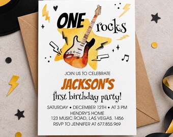 Può includere: Un biglietto d'invito rettangolare bianco con una chitarra elettrica ad acquerello su una stella gialla, con il testo ONE rocks, JOIN US TO CELEBRATE JACKSON'S first birthday party, SATURDAY, DECEMBER 12TH, AT 3 PM, HENDRY'S HOME, 123 MUSIC ROAD, LAS VEGAS. 1456, RSVP TO JENNIFER AT 677.855.969.