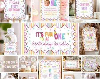 Op de afbeelding: Een verjaardagsfeestset met kleurrijke pastelkleurige gestreepte randen en golvende kaders. Het bevat borden, waterfleslabels, bedankkaartjes, cupcake-toppers, een mijlpaalbord, voedselkaartjes en geschenkdoosjes met tekst zoals Mila's First Birthday.