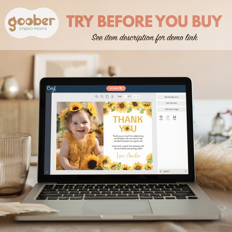 Puede incluir: Una pantalla de port&aacute;til que muestra una plantilla de tarjeta de agradecimiento digital con la foto de un ni&ntilde;o con una corona de girasoles y un vestido amarillo, rodeado de ilustraciones de girasoles y el texto Thank You y Love, Amelia.