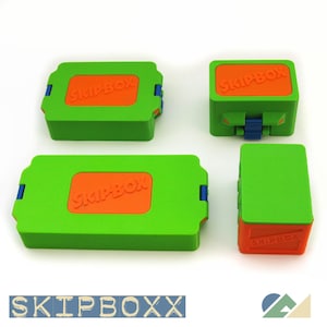 Skipboxx 'skip-bo-box', Skip-Bo Spielkartenaufbewahrung, Schachtel, Hülle, Reisebox, Transportschutz, 4 Varianten