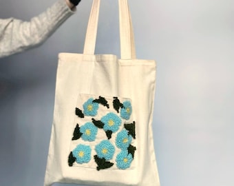 Borsa tote ricamata a punzone, shopper floreale, borsa in cotone fatta a mano
