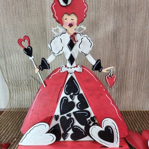 Disney Showcase Alice In Wonderland Figurine, You’re The Queen Of My Heart