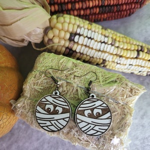 Mummy Earrings - Mummy Halloween Earrings - Mummy Dangle Earrings - Halloween Mummy Earrings - Cute Mummy Earrings - Cute Dangle Mummy