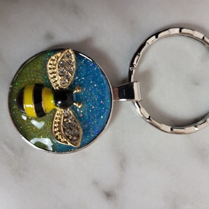 Bumble Bee Keychain - UV Resin Bee Keychain - Bee Keychain - Blue and Green UV Resin Keychain with cute Bumble Bee