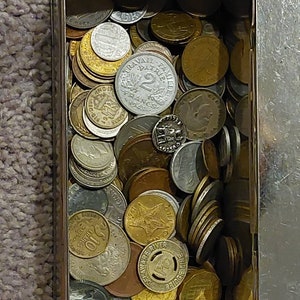 500 foreign world coin bulk lot!! Includes dates from 1800s to modern and some silver coins spotted!! Great collection from Swiss, to canada