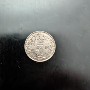 1925 king George British UK  sterling silver 3 pence coin very nice mint state coin