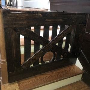 MEDIUM Pet Gate with FREE SHIPPING