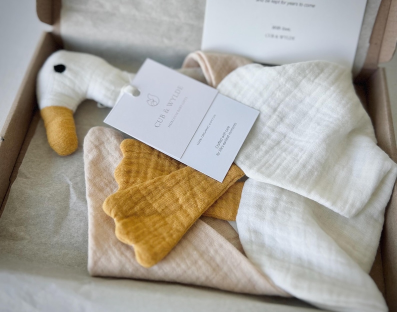 Organic Duck Baby Comforter: Double Gauze Muslin Lovey image 8