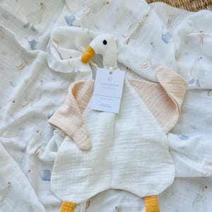 Organic Duck Baby Comforter: Double Gauze Muslin Lovey image 6